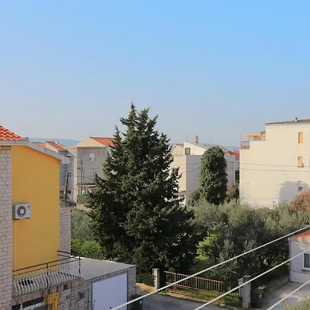 And With Parking Space Kastel Stafilic, - 18673 ゲストハウス 3*