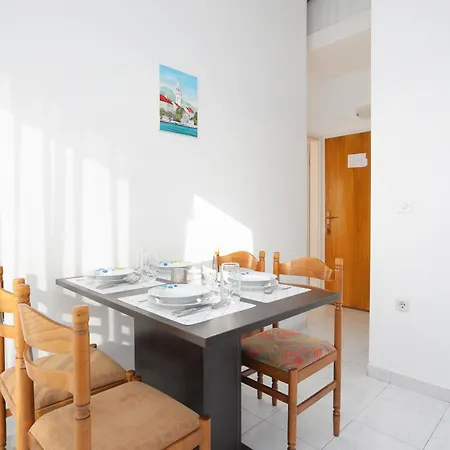 And With Parking Space Kastel Stafilic, - 18673 Guest house Kastela