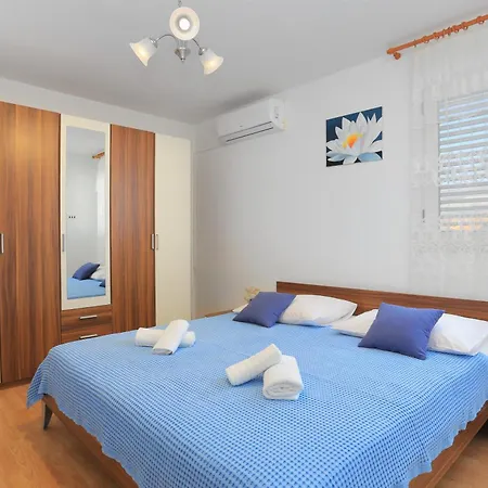 And With Parking Space Kastel Stafilic, - 18673 * Kastela
